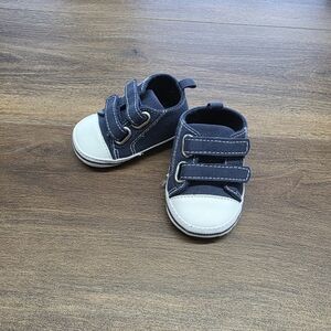 Navy Blue & White Canvas Infant Sneakers SIZE: 0-3 Months